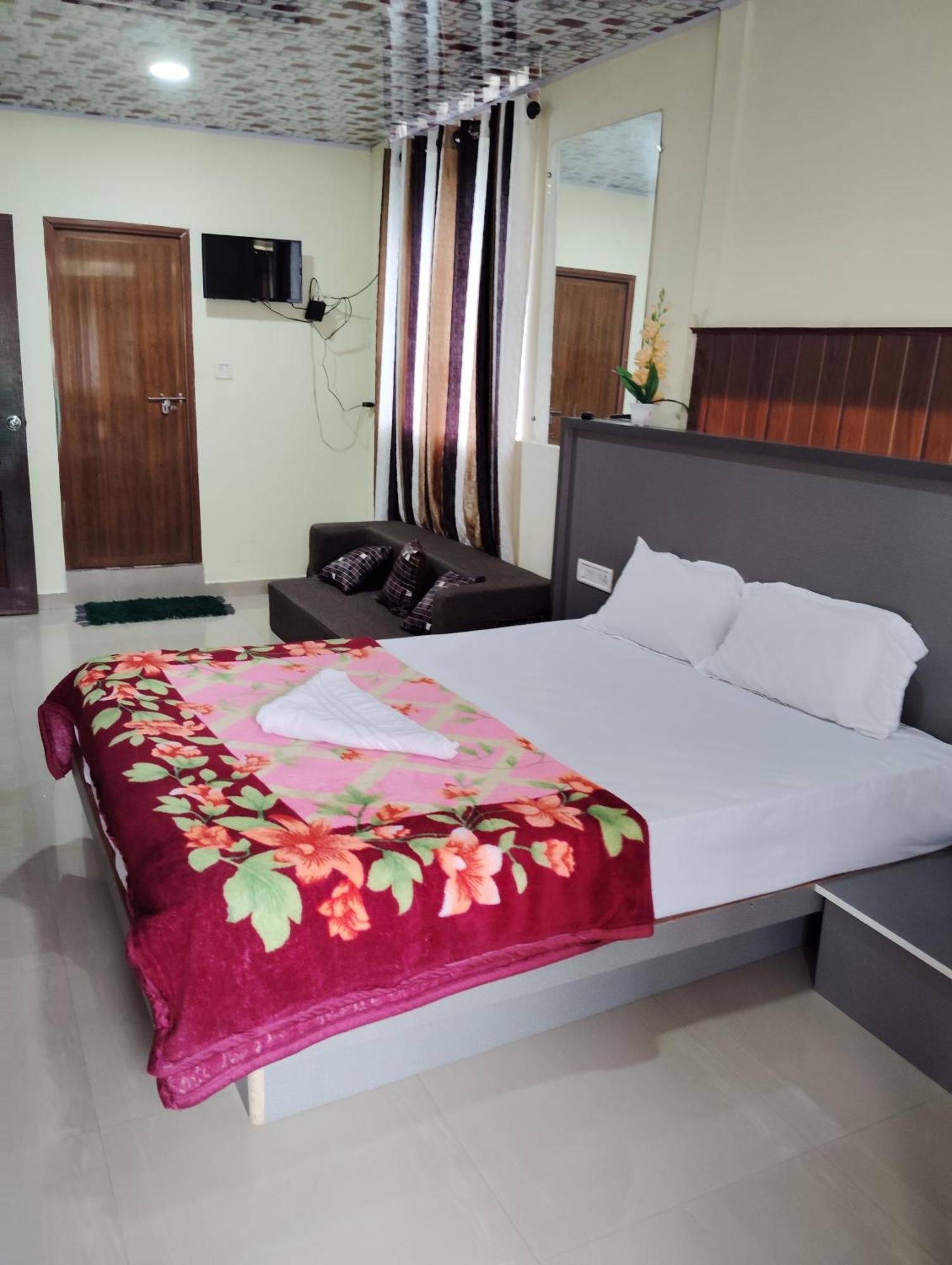 Riya Home Stay Munnar Anaviratty 外观 照片